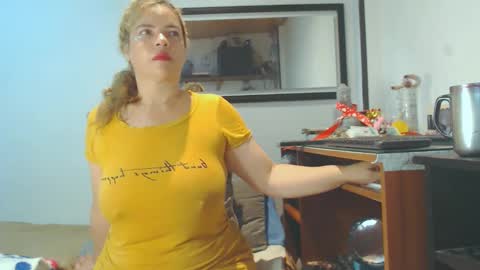 VIKKKTORIAAA online show from February 16, 5:26 am