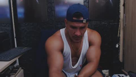 Viktor Herrera online show from May 24, 11:55 pm