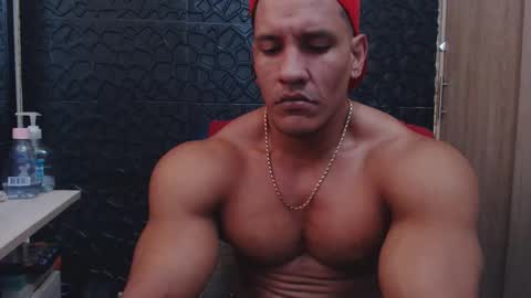 Viktor Herrera online show from December 5, 7:44 pm