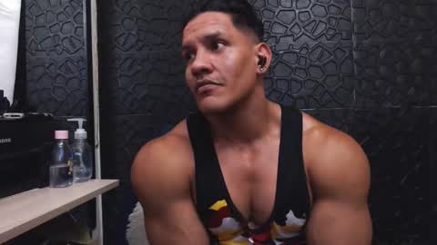 Viktor Herrera online show from October 6, 4:14 pm