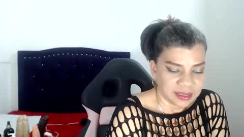 VIKY ADAMS online show from February 20, 3:01 am