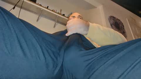 onlyhaveeyes4u online show from January 16, 9:16 am