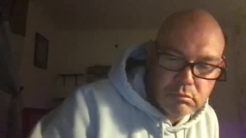 vinnumber8 online show from October 28, 2:07 pm