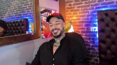 ---Vinzen--- online show from February 19, 5:06 am