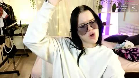 Snapshot of viola_bunny chatting on September 30, 12:48 pm Viola Bunny online show from September 30, 12:48 pm