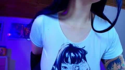 violet online show from February 26, 5:33 am