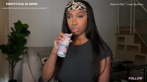 Fantasy Black Girl online show from March 26, 7:35 am