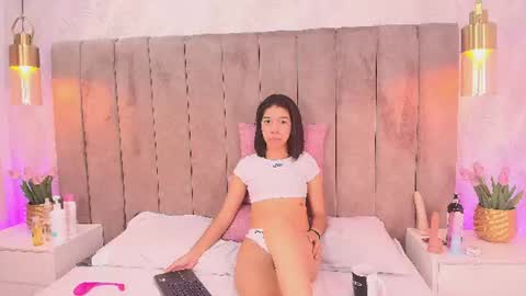 Violeta online show from June 10, 3:44 pm