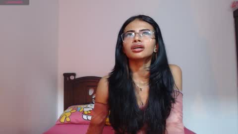 Violet online show from March 7, 3:23 pm