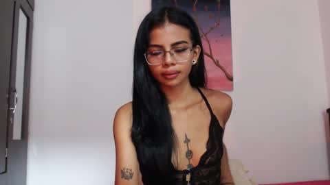 Violet online show from February 26, 2:20 pm