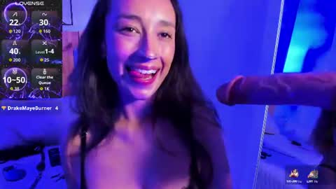 Violet Jones online show from June 9, 4:39 pm
