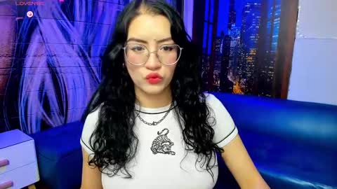     online show from February 25, 9:15 pm