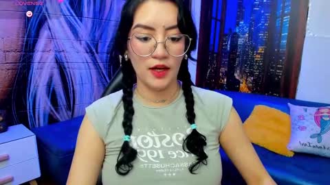     online show from March 6, 11:20 pm