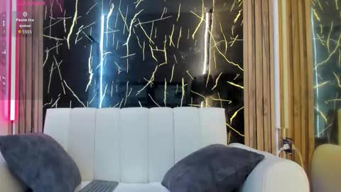 violeta_petite23_aws online show from February 7, 9:29 pm