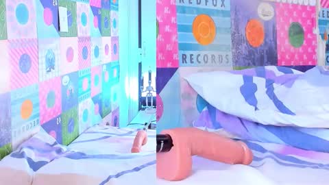   online show from October 23, 7:37 pm