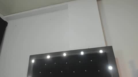 VioletaDums online show from April 17, 4:59 am