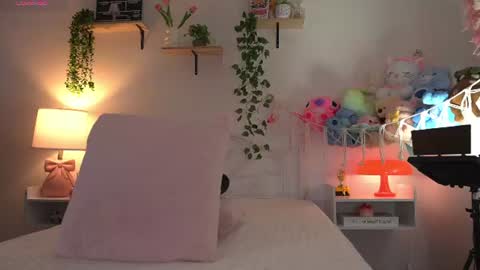 violeth___ online show from July 7, 11:47 am