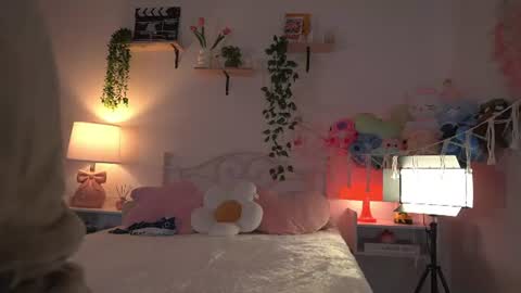 violeth___ online show from July 14, 11:05 am