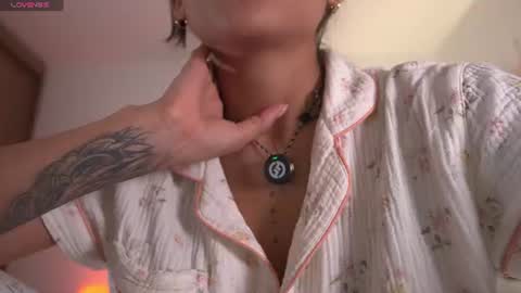 violeth___ online show from August 2, 3:08 am