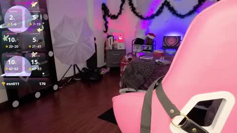   online show from December 22, 7:09 pm