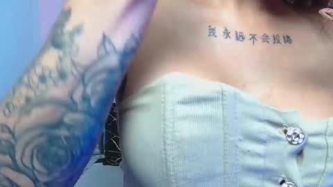 Violeta froz online show from November 5, 8:33 pm