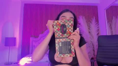 violett_hott_ online show from February 2, 12:34 pm