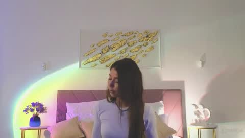 violetta_finch online show from April 9, 9:59 am