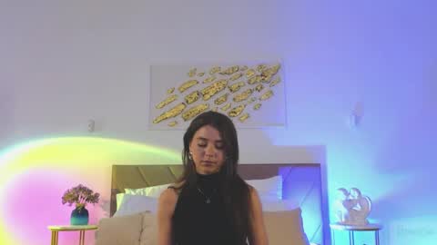 violetta_finch online show from May 16, 10:36 am