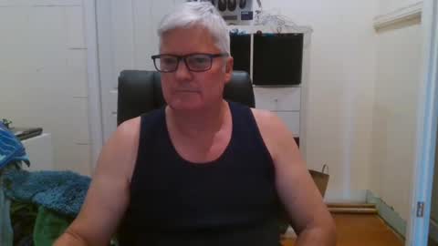 Snapshot of viper654321 chatting on February 27, 7:51 am viper654321 online show from February 27, 7:51 am