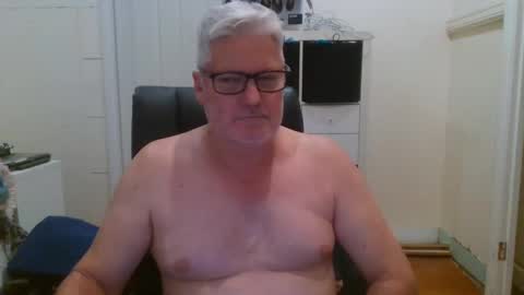 Snapshot of viper654321 chatting on February 4, 8:13 am viper654321 online show from February 4, 8:13 am