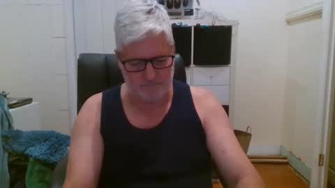 Snapshot of viper654321 chatting on February 26, 7:45 am viper654321 online show from February 26, 7:45 am