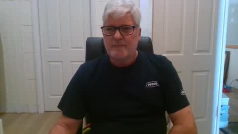 viper654321 online show from April 22, 4:19 am