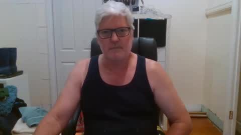 Snapshot of viper654321 chatting on December 5, 8:16 am viper654321 online show from December 5, 8:16 am