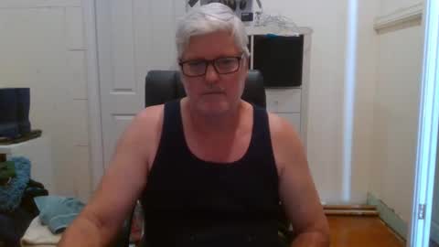 Snapshot of viper654321 chatting on December 5, 2:37 am viper654321 online show from December 5, 2:37 am