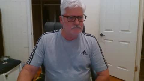 Snapshot of viper654321 chatting on September 30, 8:14 am viper654321 online show from September 30, 8:14 am