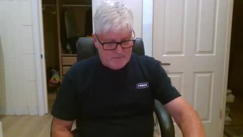 viper654321 online show from April 10, 7:57 am