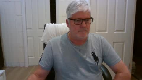 viper654321 online show from August 2, 8:38 am
