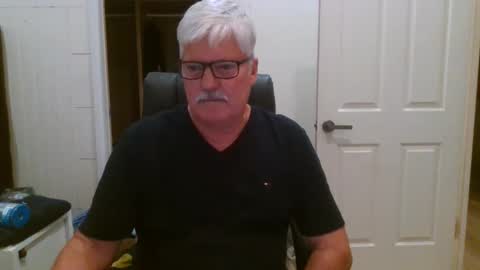 Snapshot of viper654321 chatting on October 11, 9:03 am viper654321 online show from October 11, 9:03 am