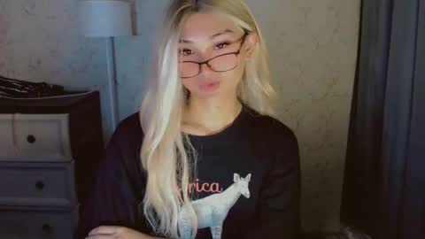 Pearl online show from April 11, 3:00 am