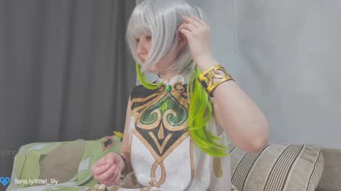  Lily  online show from January 12, 3:25 pm