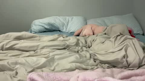 Virgngirl online show from September 27, 3:26 am