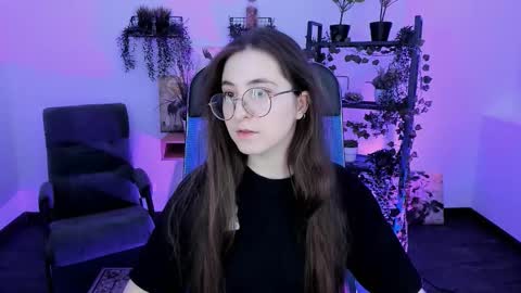 your love online show from March 19, 7:30 pm