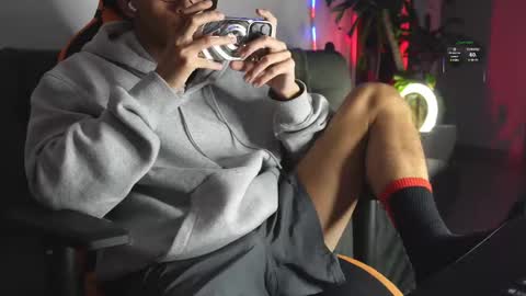 Snapshot of vito_benz chatting on March 4, 5:11 am VITO BENZ online show from March 4, 5:11 am