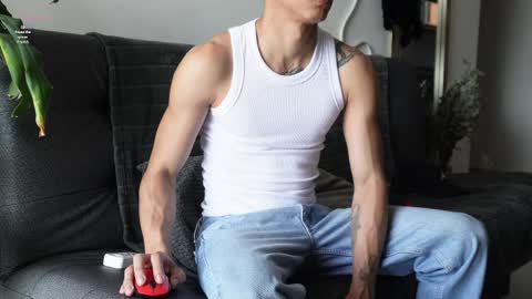 VITO BENZ online show from April 10, 4:44 pm