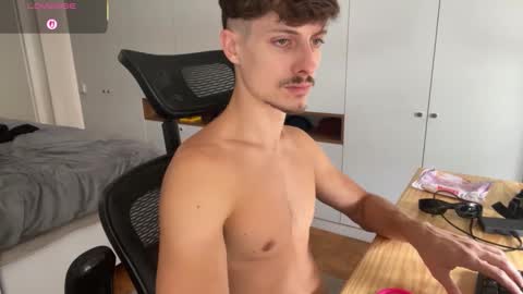 vitoraugustoxxx online show from February 2, 6:26 pm