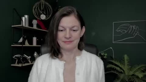 Vivian online show from January 14, 7:38 am