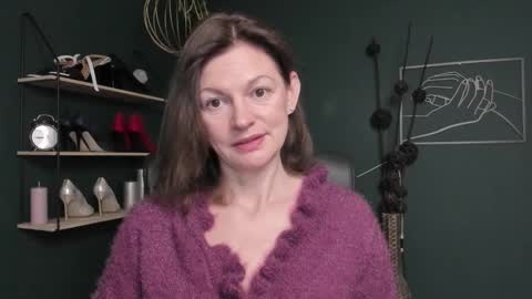 Snapshot of vivian_dream chatting on October 22, 5:54 am Vivian online show from October 22, 5:54 am