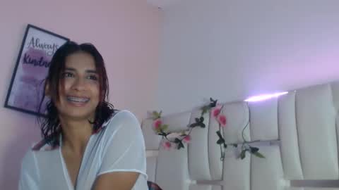 vivi online show from April 7, 3:58 pm