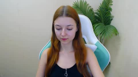 Vivien online show from February 3, 11:15 pm