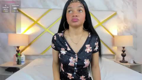 Viviene online show from June 15, 11:24 am
